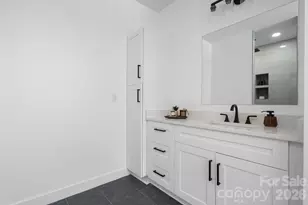 1207 39th Avenue NE, Hickory, NC 28601 - Photo 24