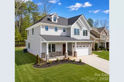 1207 39th Avenue NE, Hickory, NC 28601 - Photo 1