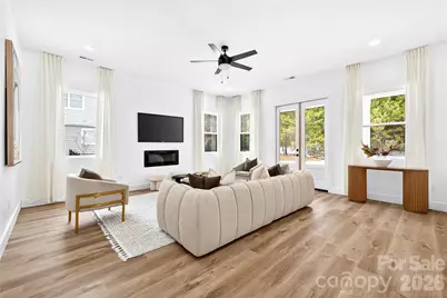 1207 39th Avenue NE, Hickory, NC 28601 - Photo 6