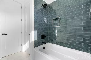 1207 39th Avenue NE, Hickory, NC 28601 - Photo 26