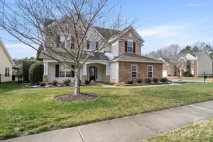 12304 McAllister Park Dr, Charlotte, NC 28277 - Photo 2