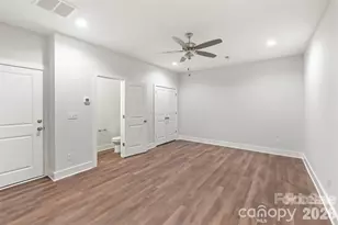 417 Prine Pl, Charlotte, NC 28213 - Photo 32