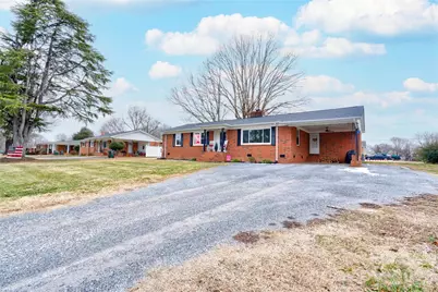 402 N Cherry Street, Cherryville, NC 28021 - Photo 38