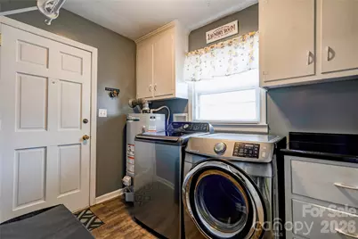 402 N Cherry Street, Cherryville, NC 28021 - Photo 20