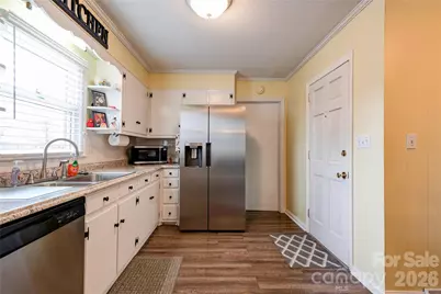 402 N Cherry Street, Cherryville, NC 28021 - Photo 16