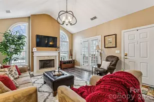 8577 Highland Glen Dr, Charlotte, NC 28269 - Photo 8