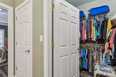 8577 Highland Glen Drive, Charlotte, NC 28269 - Photo 28