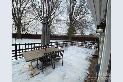 72 Pleasant Garden Drive, Taylorsville, NC 28681 - Photo 4