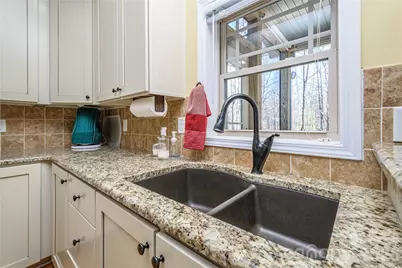 281 Ewbank Road, Etowah, NC 28729 - Photo 10