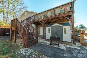 243 Scenic Ridge Dr, Hendersonville, NC 28792 - Photo 38