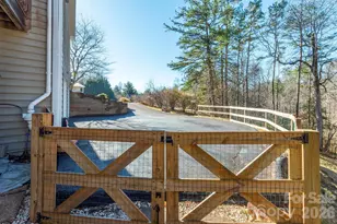 243 Scenic Ridge Dr, Hendersonville, NC 28792 - Photo 40