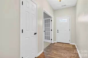 110 Ashton Dr, Mooresville, NC 28115 - Photo 2