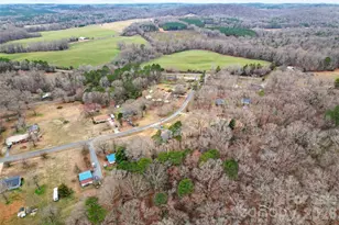 22055 Oakwood Rd, Albemarle, NC 28001 - Photo 24