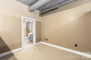 505 E 6th St, Charlotte, NC 28202 - Photo 12