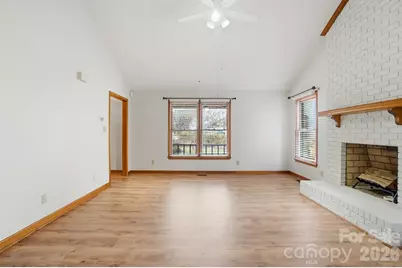 4316 Appaloosa Lane, Charlotte, NC 28215 - Photo 8