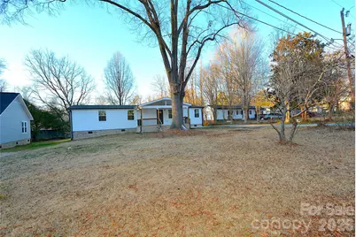 5000 Forestmont Drive, Matthews, NC 28105 - Photo 6