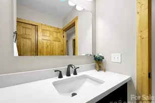 24 Hawthorn Rd, Maggie Valley, NC 28785 - Photo 10