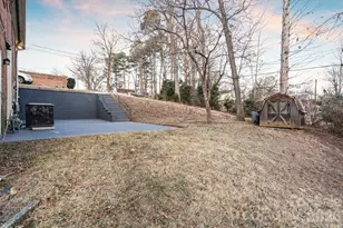 1717 Woodvalley Dr, Charlotte, NC 28216 - Photo 28