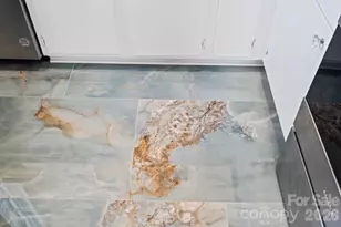 1717 Woodvalley Dr, Charlotte, NC 28216 - Photo 6