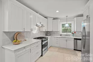 3101 Windsor Dr, Charlotte, NC 28209 - Photo 2