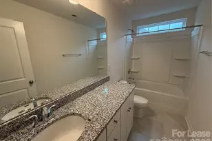 8627 Harris Lake Ln, Charlotte, NC 28269 - Photo 16