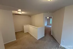 8627 Harris Lake Ln, Charlotte, NC 28269 - Photo 10