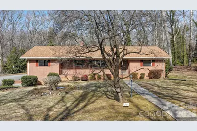 701 E Oakwood Avenue, Albemarle, NC 28001 - Photo 1