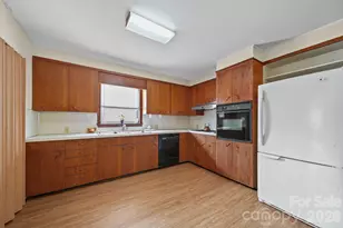 701 E Oakwood Ave, Albemarle, NC 28001 - Photo 10