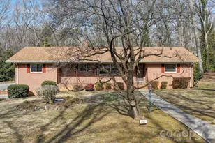 701 E Oakwood Ave, Albemarle, NC 28001 - Photo 2