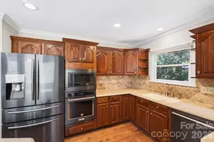 4711 Mountain Point Ln, Charlotte, NC 28216 - Photo 16