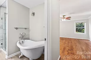 4711 Mountain Point Ln, Charlotte, NC 28216 - Photo 24