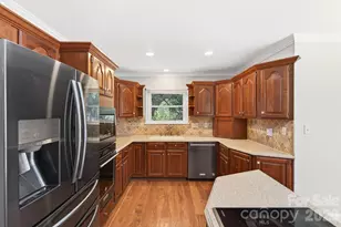 4711 Mountain Point Ln, Charlotte, NC 28216 - Photo 18