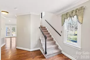 4711 Mountain Point Ln, Charlotte, NC 28216 - Photo 8