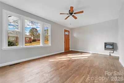 19 Trowbridge Lane, Brevard, NC 28712 - Photo 8