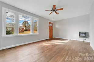 19 Trowbridge Ln, Brevard, NC 28712 - Photo 8