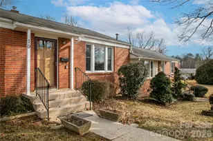 19 Trowbridge Ln, Brevard, NC 28712 - Photo 4