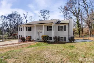 605 Spring St, Mount Holly, NC 28120 - Photo 2