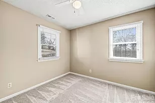 605 Spring St, Mount Holly, NC 28120 - Photo 18