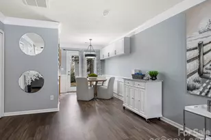 10783 Holly Ridge Blvd, Charlotte, NC 28216 - Photo 6