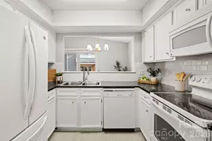 7801 Davinci Ln, Charlotte, NC 28226 - Photo 14