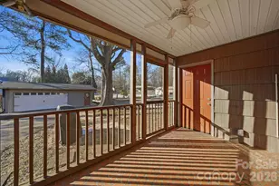 1215 6th St NW, Hickory, NC 28601 - Photo 8