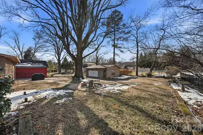 1215 6th Street NW, Hickory, NC 28601 - Photo 8