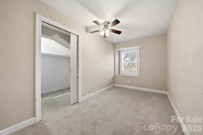 1215 6th Street NW, Hickory, NC 28601 - Photo 18