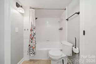 1215 6th St NW, Hickory, NC 28601 - Photo 26