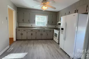 715 Tom Hunter Rd, Charlotte, NC 28213 - Photo 8