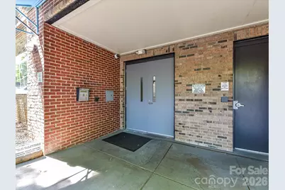 1101 W 1st Street #302, Charlotte, NC 28202 - Photo 4
