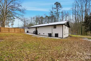 704 W Border St, Dallas, NC 28034 - Photo 40