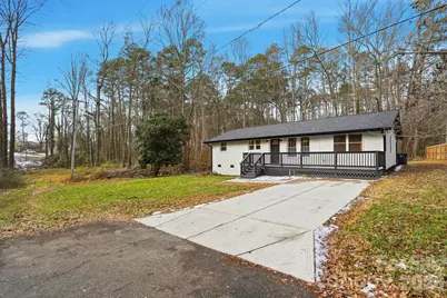 704 W Border Street, Dallas, NC 28034 - Photo 10