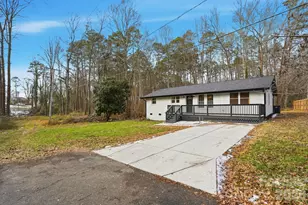 704 W Border St, Dallas, NC 28034 - Photo 10