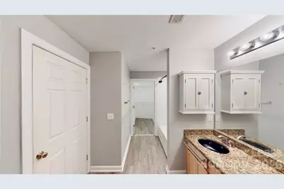 718 W Trade Street #809, Charlotte, NC 28202 - Photo 18